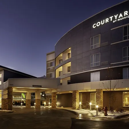 Courtyard By Marriott St. Louis West County Hotel